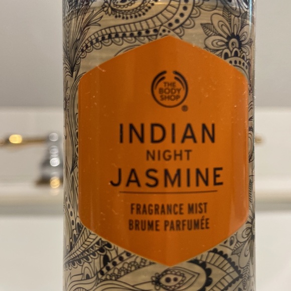 Perfume - Picture 2 of 5